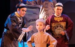 Cô bé 7 tuổi làm Lê Duy Thuyên trong vở cải lương Lưu vong - Khí tiết một trung thần