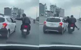 Hai thanh niên hổ báo bị tài xế ô tô dạy cho bài học nhớ đời