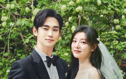 Cặp đôi phim Queen of tears tung bộ ảnh cưới đẹp xuất sắc