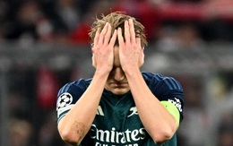 Arsenal dừng bước tại Champions League, đối diện nguy cơ trắng tay