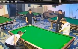 4 thanh niên cười như được mùa khi đánh 'bida ma'