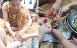 Mẹ nổi quạu vì bị hai con trêu