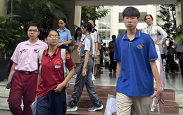 Ra đề thi toán mà để học sinh khóc nhiều vậy có thỏa đáng chưa?