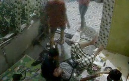 Chàng trai trượt chân ngã gọn vào mâm đồ ăn