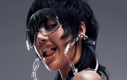 Lisa chơi tất tay, bao trọn khu Chinatown ở Bangkok làm MV