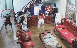 Chồng lầy lội trêu vợ tập thể dục