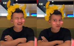 Chàng trai khóc thét khi đu trend 'Kiếp này cài hoa lên tóc'
