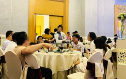 Đám cưới ‘giờ dây thun’: Tại khách mời hay do gia chủ?