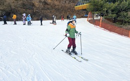 Mê mẩn chốn chơi của tín đồ trượt tuyết giữa thung lũng tuyết trắng Hàn Quốc