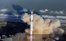 Tàu vũ trụ SpaceX phát nổ, hàng loạt chuyến bay bị hoãn hoặc đổi hướng để tránh mảnh vỡ