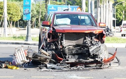 Tai nạn liên hoàn giữa ngã tư trung tâm Đà Nẵng, hiện trường có 1 xe máy, 4 ô tô