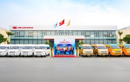 Bàn giao xe trong chương trình 'Đầu tư KIMLONG 99 - Nhận ngay KIMLONG X9'