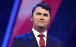 Ba của nhà hoạt động bị ám sát Charlie Kirk qua đời?