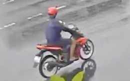 Vờ mượn điện thoại của chủ quán rồi bỏ chạy, bị công an bắt sau 15 giờ