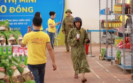 PNJ kích hoạt ‘Siêu thị mini 0 đồng’ hỗ trợ đồng bào thiệt hại do bão lũ