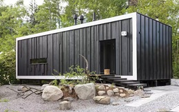 Khám phá ngôi nhà nhỏ với hơn một nửa được làm từ vật liệu tái chế