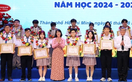 TP.HCM lần đầu vinh danh học sinh tiêu biểu các cấp