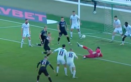 Thêm một 'người anh em thất lạc' của siêu thủ môn Onana