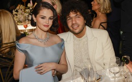 Selena Gomez bật khóc sau đám cưới vì sợ hạnh phúc sẽ biến mất vào ngày hôm sau