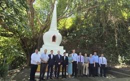 Chủ tịch Quốc hội Hungary dâng hoa tưởng nhớ học giả Sandor Korosi Csoma tại Vũng Tàu