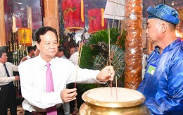 Dâng hương tưởng nhớ Anh hùng dân tộc Nguyễn Trung Trực