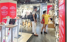 Ngày Phụ nữ Việt Nam 20-10: Nhiều nơi trang hoàng rực rỡ, đa dạng dịch vụ