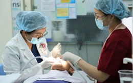 Già hóa dân số nhanh, sức khỏe răng miệng người cao tuổi trở thành thách thức