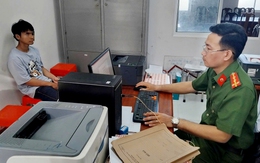 Trộm vàng và tiền của ông bà nội để nạp vào game