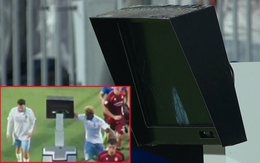 Cầu thủ Real Zaragoza bị đuổi vì… đập vỡ màn hình VAR