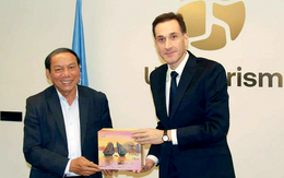 Bộ trưởng Nguyễn Văn Hùng thăm trụ sở Tổ chức Du lịch Liên hợp quốc