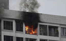 Cháy căn hộ chung cư River Gate ở phường Khánh Hội