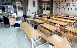 Trứng cút bốc mùi tại bếp ăn trường tiểu học: Nhiều phụ huynh cho con nghỉ học