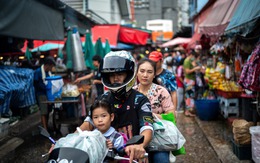 Hơn 5 triệu người Thái ngập trong nợ, kiệt sức vì chi tiêu vượt thu nhập