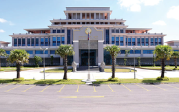 Khách hàng đổ xô rút tiền tại Prince Bank, Ngân hàng Quốc gia Campuchia lên tiếng