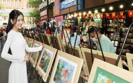 Đường sách TP.HCM có thể tái lập bãi giữ xe trên vỉa hè phục vụ độc giả