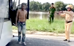 Tài xế ngáo đá chạy xe tải lạng lách trên đường ở Tây Ninh, cầm dao chống trả công an