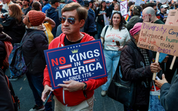 Đài MSNBC bị tố 'xào lại' video biểu tình từ 2017 khi đưa tin về sự kiện 'No Kings', sự thật là gì?