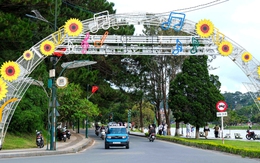 Đóng phố đi bộ dọc hồ Xuân Hương Đà Lạt vì ít khách và gây tắc đường