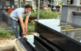 Say rượu mang búa đập phá mộ, người đàn ông ở Đồng Nai bị khởi tố