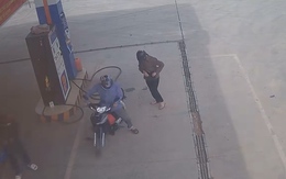 Vợ ngơ ngác khi bị chồng bỏ quên ở cây xăng