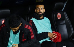 Lại dự bị ở Champions League, Salah xóa luôn thông tin Liverpool trên mạng xã hội