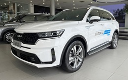 Tin tức giá xe: Kia Sorento PHEV xả kho giảm 150 triệu đồng tại đại lý