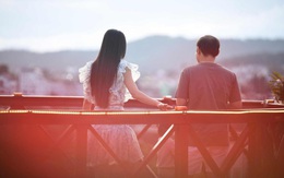 Yêu người nhỏ hơn mình hàng chục tuổi, ổn không?