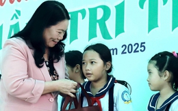 Món quà gieo mầm cho học sinh miền biển Vĩnh Long