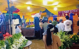 Huế lũ đặc biệt lớn, ‘người đã khuất’ cũng phải chạy lũ