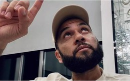 Cuộc sống đầy bất ngờ của Dani Alves sau khi ra tù