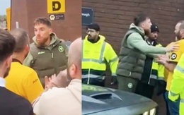Đội nhà thua đau, thủ môn Wolves xuống xe nghe CĐV chỉ trích