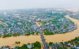 Mưa một ngày ở Huế lên tới 1.739mm, chỉ kém mưa kỷ lục thế giới 86mm