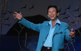 Con trai nhạc sĩ Thế Hiển đăng cả ngàn ảnh tiễn biệt ba