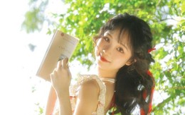 Cái gì đi không mỏi, đứng không mỏi mà nằm là mỏi?